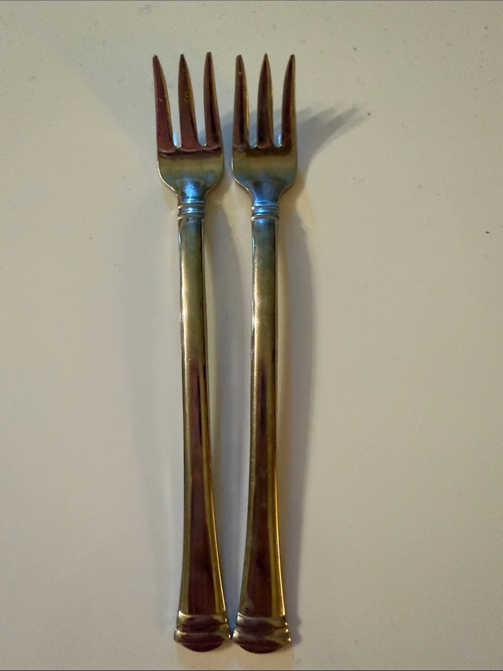 Towle Classique Bands 18/8 glossy stainless flatware set of 2 seafood forks VGUC